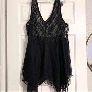 Torrid size3 NWT lace handkerchief babydoll tank